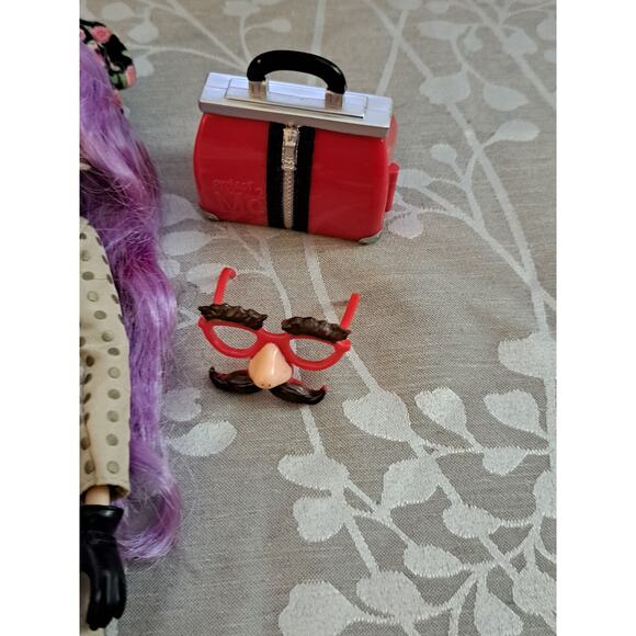 Project MC2 Mc MGA NETFLIX Doll MCKEYLA MCALISTER - Picture 2 of 5